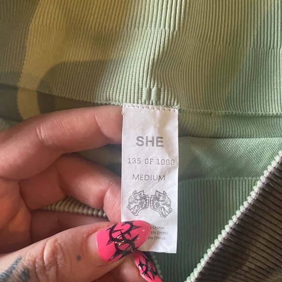 DARCSPORT SHE tie dye scrunch short - Picture 3 of 3